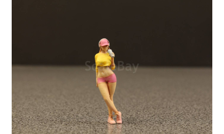 Девушка в наушниках 1:43 Амформа, фигурка, scale43