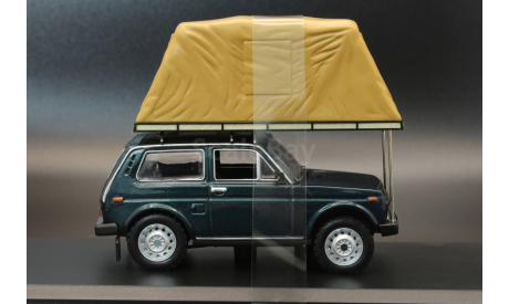ВАЗ-2121 Нива с палаткой IST Models, масштабная модель, scale43