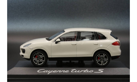 Porsche Cayenne Turbo S 958 Minichamps, масштабная модель, scale43