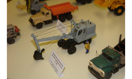 ЗиL-130 с прицепом сортиментовозом, перевозка труб, следы эксплуатации SL-138, мастерская СарЛаб, масштабная модель, scale43