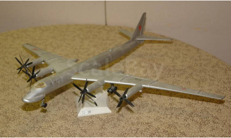Дальний бомбардировщик Ту - 95, сборные модели авиации, scale100, Туполев