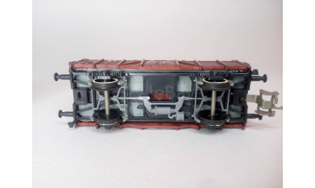Полувагон ТТ с грузом и тормозной системой, железнодорожная модель, scale120