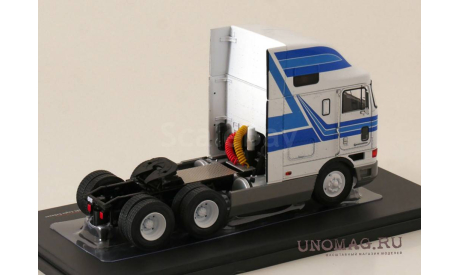 INTERNATIONAL Eagle Cabover Tractor Truck 3-assi (1995), White Blue   IXO, масштабная модель, scale43