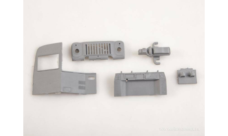 Сборная модель   Автобус ТАРЗ-002Б   AVD Models KIT, сборная модель автомобиля, scale43