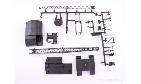 Сборная модель   Автокран КС-4561(257)  AVD Models KIT, масштабная модель, scale43, КрАЗ