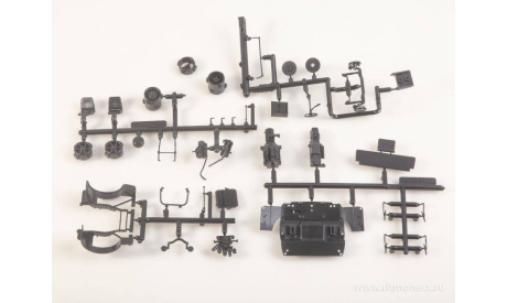 Сборная модель  Бортовой автомобиль МАЗ-500А Models KIT, масштабная модель, AVD Models, scale43