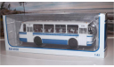 ЛАЗ 695Н бело-синий ( без надписей !!! ) СОВА, масштабная модель, 1:43, 1/43, Советский Автобус