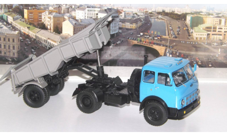 МАЗ-504В +полуприцеп МАЗ-5232В  НАП + АИСТ, масштабная модель, 1:43, 1/43