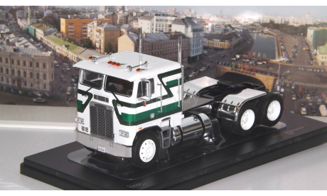 FREIGHTLINER FLA (1993), white green   IXO, масштабная модель, scale43