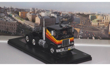 MACK Series F седельный тягач (1977), Black  IXO, масштабная модель, scale43