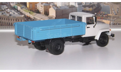 3307 (двигатель ЗМЗ-513) дерев. борт (серый-голубой)  АИСТ, масштабная модель, scale43, Автоистория (АИСТ), ГАЗ