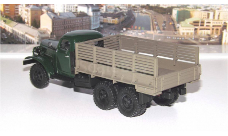 ЗИС-151 бортовой, зелёный/коричневый   АИСТ, масштабная модель, scale43, Автоистория (АИСТ)