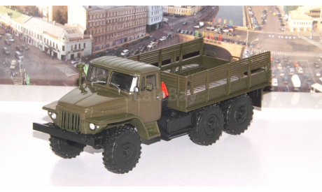 Урал 375Д  Наши Грузовики № 41, масштабная модель, scale43