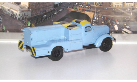 Легендарные грузовики СССР №14, AПA-35-2 (164)  MODIMIO, масштабная модель, ЗИЛ, scale43