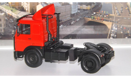 МАЗ 54326 (1988-1993г.) красный НАП, масштабная модель, 1:43, 1/43, Наш Автопром