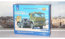 Сборная модель КАМАЗ-65225 седельный тягач  AVD Models KIT