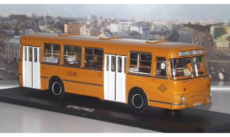 ЛиАЗ  677  с номерами и маршрутом    ClassicBus, масштабная модель, 1:43, 1/43