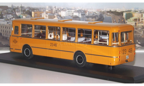 ЛиАЗ  677  с номерами и маршрутом    ClassicBus, масштабная модель, 1:43, 1/43