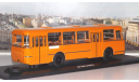 Автобус 677 с запасным колесом (1983), оранжевый    ClassicBus, масштабная модель, 1:43, 1/43, ЛиАЗ