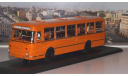 Автобус 677 с запасным колесом (1983), оранжевый    ClassicBus, масштабная модель, 1:43, 1/43, ЛиАЗ