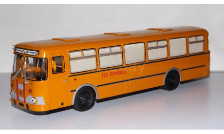 ЛИАЗ 677М техпомощь (чёрные диски ) СОВА, масштабная модель, 1:43, 1/43, Советский Автобус