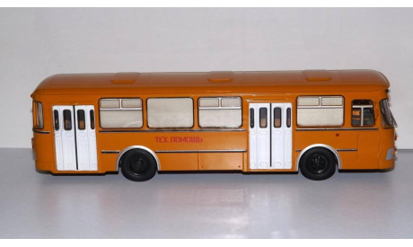 ЛИАЗ 677М техпомощь (чёрные диски ) СОВА, масштабная модель, 1:43, 1/43, Советский Автобус