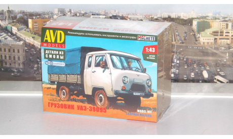 Сборная модель УАЗ-39095  AVD Models KIT, масштабная модель, scale43