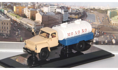Горьковский автомобиль АЦПТ-3,3(53А) ’Молоко’ 1970 г.      DiP, масштабная модель, DiP Models, ГАЗ, scale43