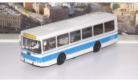ЛАЗ-4202  СОВА, масштабная модель, scale43, Советский Автобус