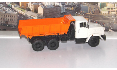 Легендарные грузовики СССР №50, КрАЗ-6510    MODIMIO, масштабная модель, scale43