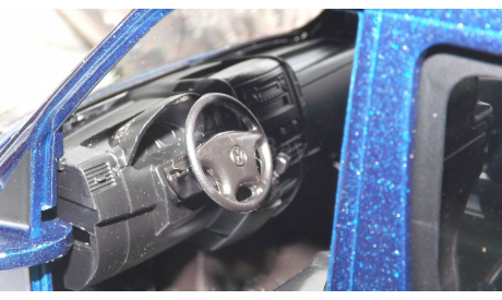 VOLKSWAGEN Crafter Bus, blue   Cararama (Hongwell), масштабная модель, 1:24, 1/24