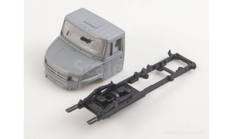 Сборная модель    Грузовой автомобиль ЗИЛ-95301ФА   AVD Models KIT, масштабная модель, scale43