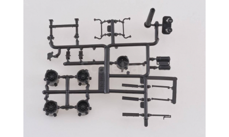 Сборная модель МАЗ-6422 с полуприцепом МАЗ-9506-30 AVD Models KIT, масштабная модель, scale43