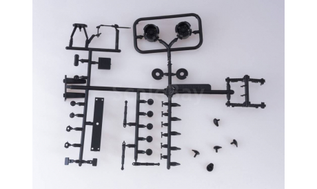 Сборная модель МАЗ-200В с полуприцепом МАЗ-5217   AVD Models KIT, масштабная модель, 1:43, 1/43