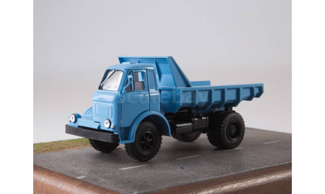 Легендарные грузовики СССР №36, МАЗ-510  MODIMIO, масштабная модель, scale43