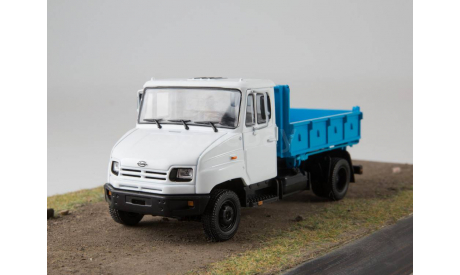 Легендарные грузовики СССР №32, ЗИЛ-ММЗ-2502  MODIMIO, масштабная модель, scale43