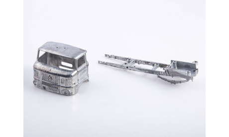 Сборная модель IFA W50L бортовой с тентом   AVD Models KIT, масштабная модель, scale43