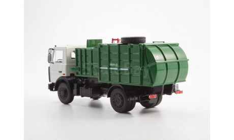 Мусоровоз с манипулятором МКМ-35 (5337)   АИСТ, масштабная модель, scale43, Автоистория (АИСТ), МАЗ