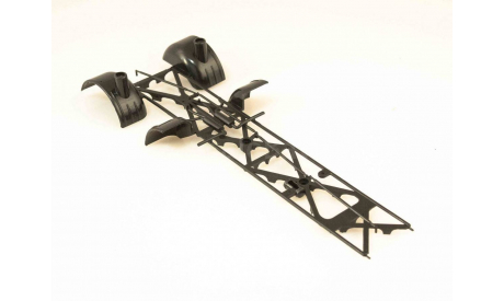 Сборная модель ЗИЛ-135ЛМ бортовой   AVD Models KIT, масштабная модель, scale43