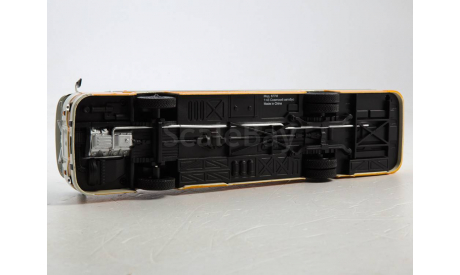ЛИАЗ-677М (бежевый-охра)  СОВА, масштабная модель, Советский Автобус, scale43