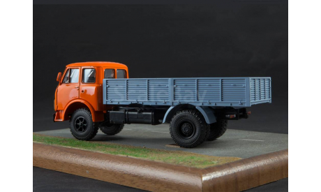 Легендарные грузовики СССР №20, МАЗ-5335  MODIMIO, масштабная модель, scale43