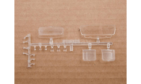 Сборная модель ЗИЛ-130В1 седельный тягач  AVD Models KIT, масштабная модель, scale43