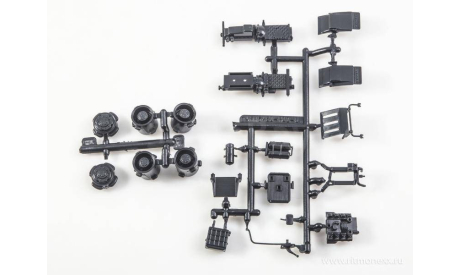 Сборная модель КАМАЗ-65225 (рестайлинг) седельный тягач    AVD Models KIT, масштабная модель, scale43