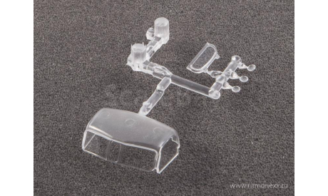 Сборная модель   Легкий артиллерийский тягач АТ-Л  AVD Models KIT, масштабная модель, scale43