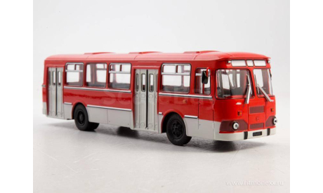 Ликинский автобус-677М (красно-белый)  СОВА, масштабная модель, Советский Автобус, ЛиАЗ, scale43
