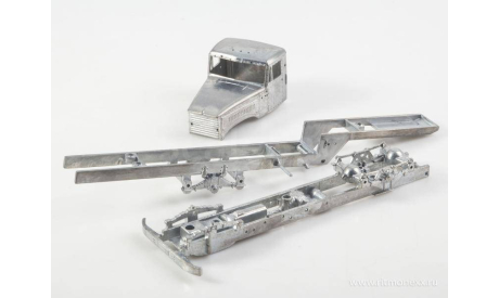 Сборная модель   Седельный тягач КРАЗ-258Б1 с полуприцепом ТЗ-22  AVD Models KIT, сборная модель автомобиля, scale43