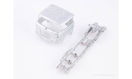 Сборная модель    SKODA 706 RTTN c п/п ALKA N12CH   AVD Models KIT, масштабная модель, Škoda, scale43
