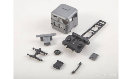 Сборная модель ТА-9А грузовой автомобиль  AVD Models KIT, масштабная модель, scale43