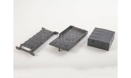 Сборная модель   Тяжелый артиллерийский тягач АТ-Т  AVD Models KIT, масштабная модель, scale43