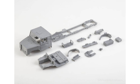 Сборная модель  ЗИЛ-541740   AVD Models KIT, масштабная модель, scale43
